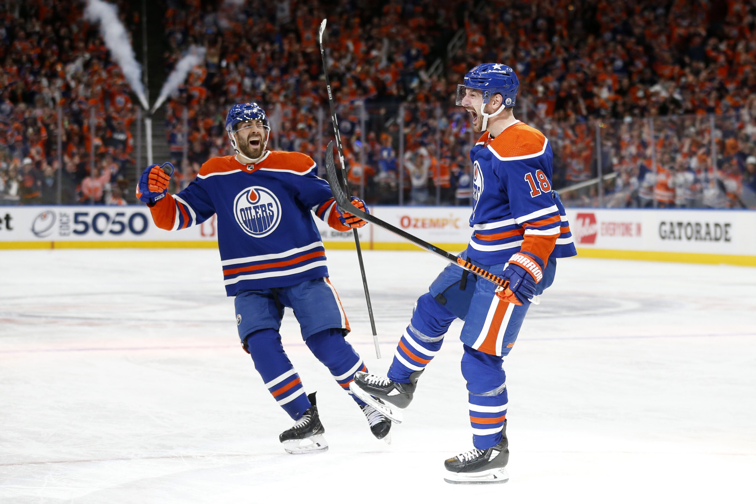 Oilers Outclass Stars in Game 5 to Take 3-2 Series Lead – The Hockey Writers – NHL News