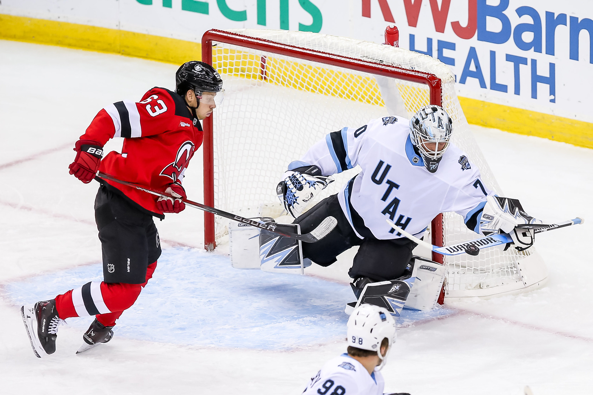 Utah HC Loses First Game in History to New Jersey Devils – The Hockey Writers – Utah Hockey Club