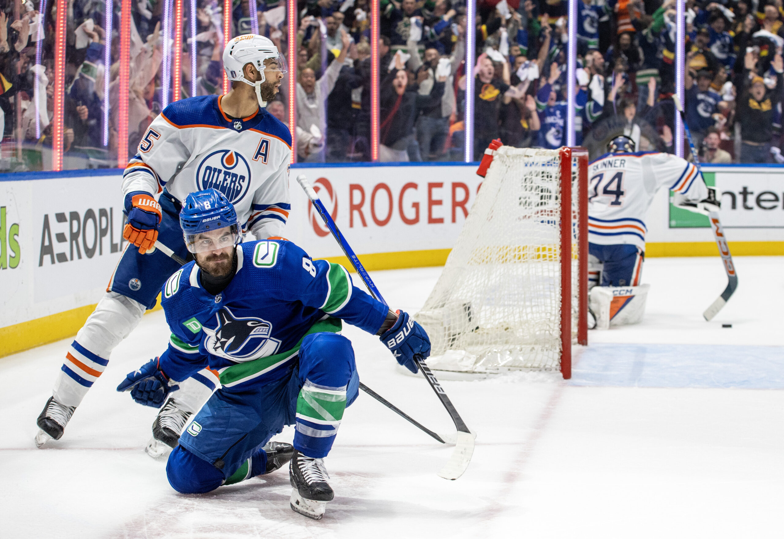 Projected Lineups for Canucks vs Golden Knights – 12/19/24 – The Hockey Writers – Vancouver Canucks